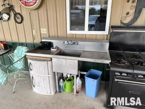 Other - 1751 E Walnut St, Canton, IL 61520 photo 11 of 12
