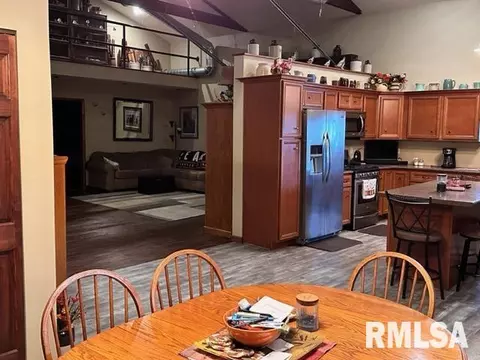 Kitchen - 1751 E Walnut St, Canton, IL 61520 photo 3 of 6