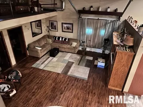 Living - 1751 E Walnut St, Canton, IL 61520 photo 5 of 5