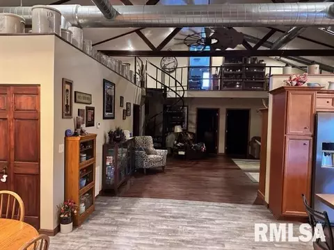 Other - 1751 E Walnut St, Canton, IL 61520 photo 5 of 12
