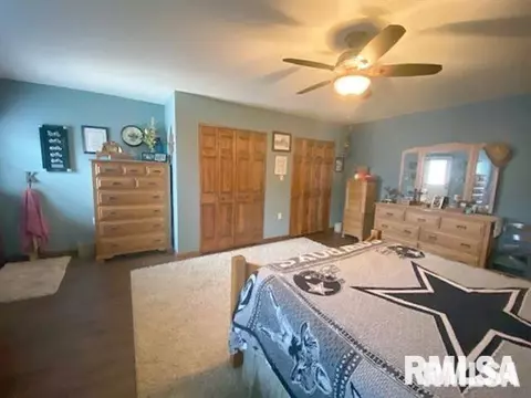 Bedroom - 1751 E Walnut St, Canton, IL 61520 photo 3 of 7