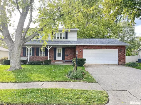 341 S Mississippi Ave, Morton, IL 61550