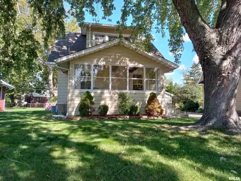 2601 W Kenwood Ave, West Peoria, IL 61604