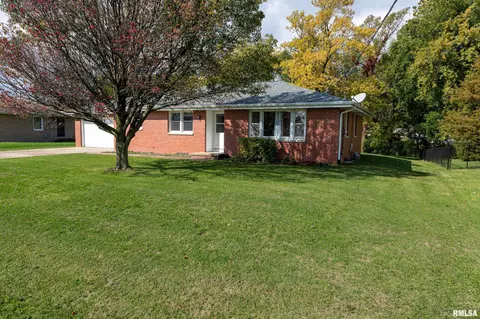 313 W Lakeland Rd, Morton, IL 61550