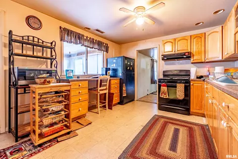 6716 N Koerner Rd, Edwards, IL 61528 photo 8