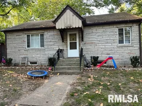 1404-1406 Sheridan Rd, Pekin, IL 61554