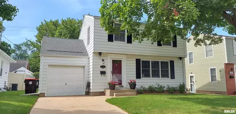 1024 E Tripp Ave, Peoria, IL 61603