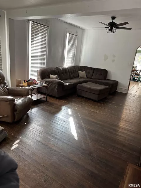420 S Johnson St, Macomb, IL 61455 photo 7