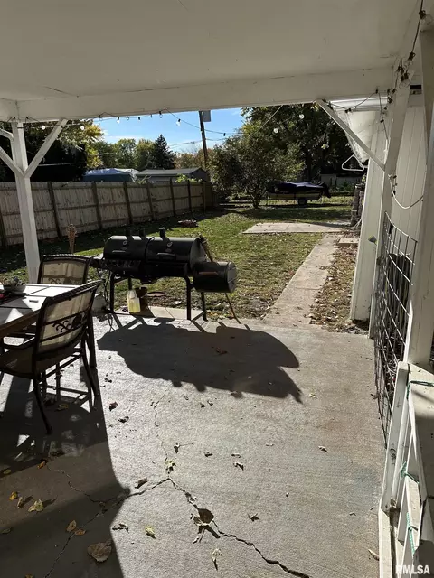 420 S Johnson St, Macomb, IL 61455 photo 22