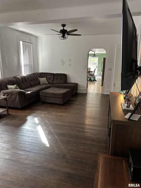 420 S Johnson St, Macomb, IL 61455 photo 8