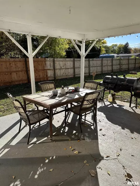 420 S Johnson St, Macomb, IL 61455 photo 21