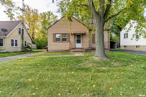 3433 N Gale Ave, Peoria, IL 61604
