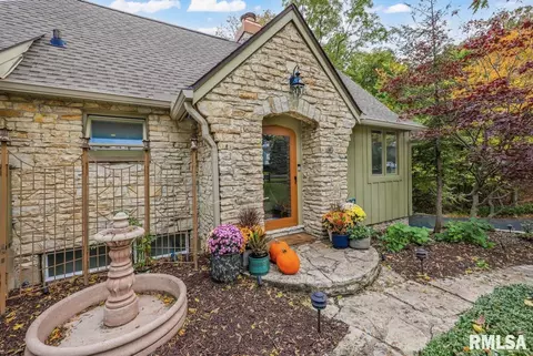 342 E High Point Rd, Peoria, IL 61614 photo 3