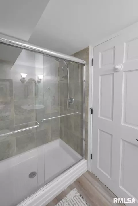 342 E High Point Rd, Peoria, IL 61614 photo 40