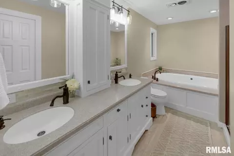 342 E High Point Rd, Peoria, IL 61614 photo 25