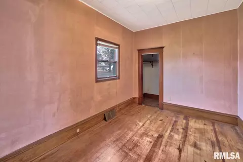 109 N Maple St, Toluca, IL 61369 photo 24