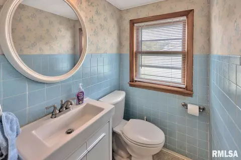 109 N Maple St, Toluca, IL 61369 photo 20