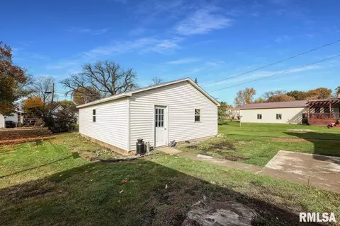 109 N Maple St, Toluca, IL 61369 photo 31