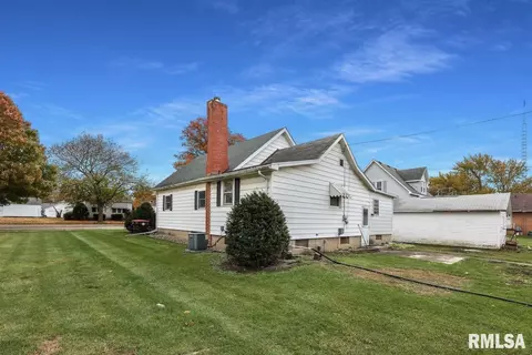 109 N Maple St, Toluca, IL 61369 photo 32