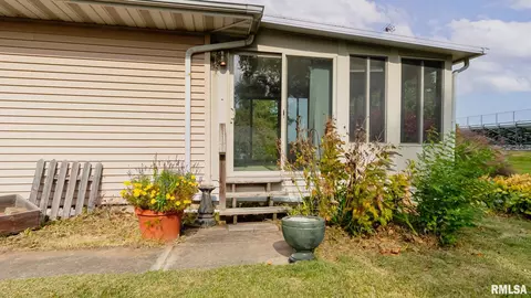 702 Crestview Dr, Metamora, IL 61548 photo 35