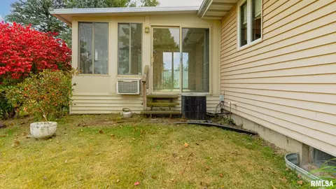 702 Crestview Dr, Metamora, IL 61548 photo 42