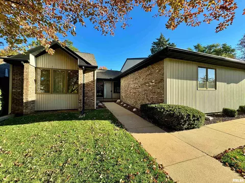7614 N Patton Ln, Peoria, IL 61614