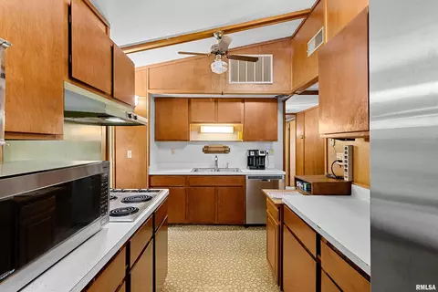 1167 County Road 2100 E, Roanoke, IL 61561 photo 13