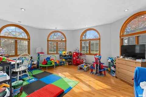 24468 E Oak Park Rd, Canton, IL 61520 photo 17