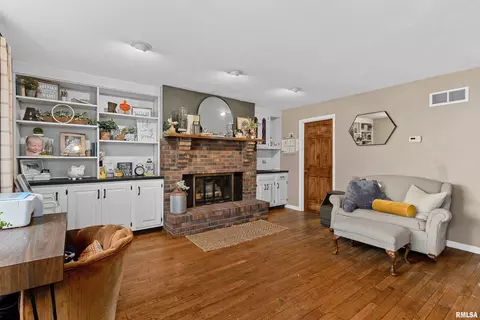 24468 E Oak Park Rd, Canton, IL 61520 photo 24