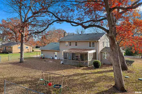 24468 E Oak Park Rd, Canton, IL 61520 photo 6