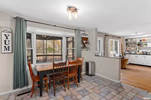 24468 E Oak Park Rd, Canton, IL 61520 photo 21