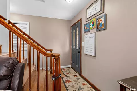 24468 E Oak Park Rd, Canton, IL 61520 photo 10