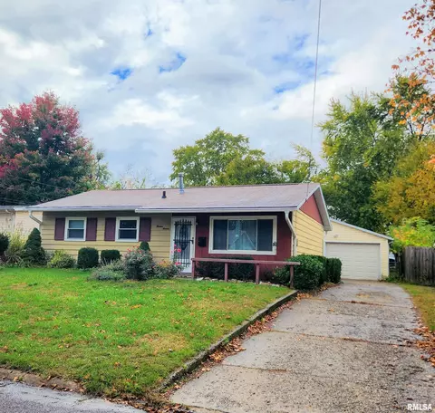 1311 Fenley Ave, Pekin, IL 61554