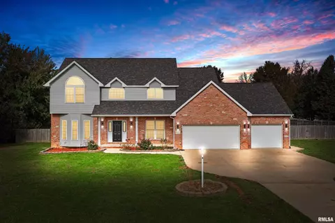 127 Barrington Ln, East Peoria, IL 61611