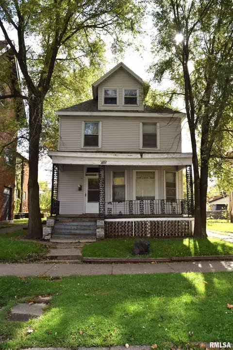 1804 W Bradley Ave, Peoria, IL 61606