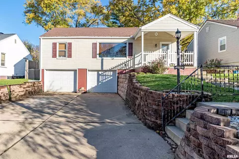 317 Creve Coeur Ct, Creve Coeur, IL 61610