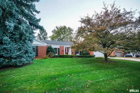 138 E Morningside Dr, Peoria, IL 61614