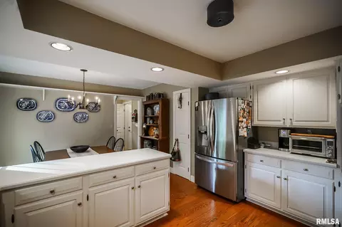 138 E Morningside Dr, Peoria, IL 61614 photo 20