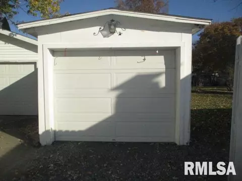 533 N 8th Ave, Canton, IL 61520 photo 5
