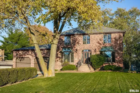 826 S Maxwell Rd, Peoria, IL 61607