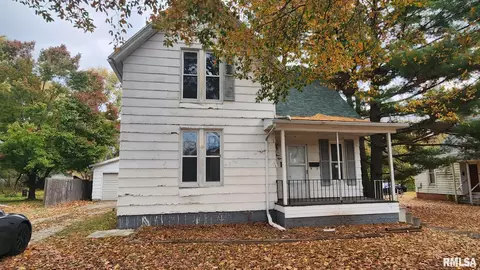315 S Mcarthur St, Macomb, IL 61455