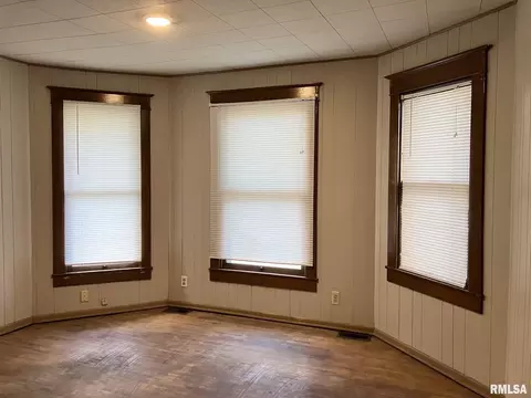 631 N Johnson St, Macomb, IL 61455 photo 21