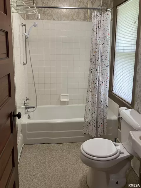 631 N Johnson St, Macomb, IL 61455 photo 26