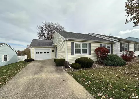 175 Arlington Dr, Macomb, IL 61455