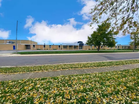 1300 Eagle Ave, Washington, IL 61571 photo 17