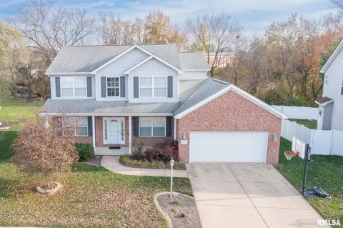 10514 N Liverpool Dr, Peoria, IL 61615