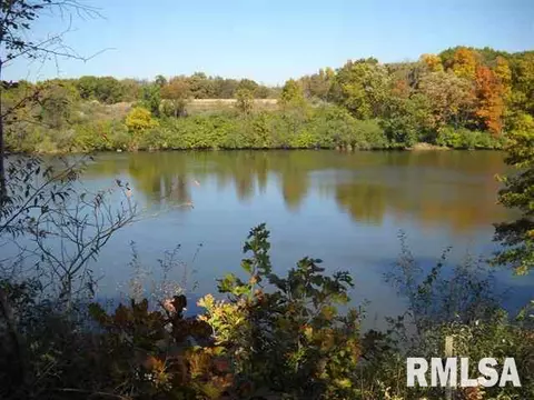 lot1 Grandview Ct, Pekin, IL 61554