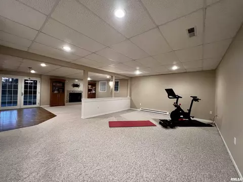 236 Hillview Dr, Macomb, IL 61455 photo 33
