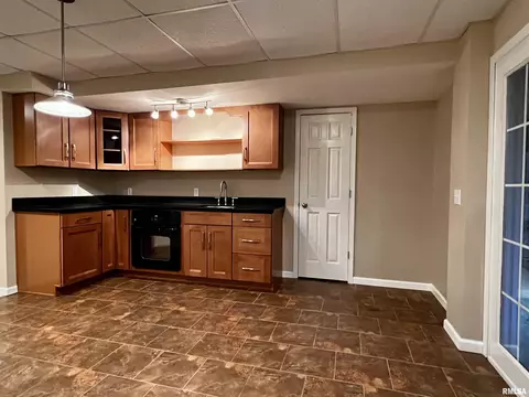 236 Hillview Dr, Macomb, IL 61455 photo 37