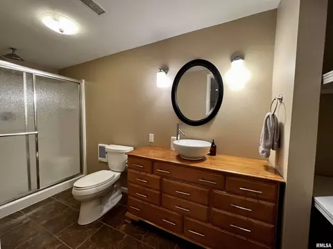 236 Hillview Dr, Macomb, IL 61455 photo 38